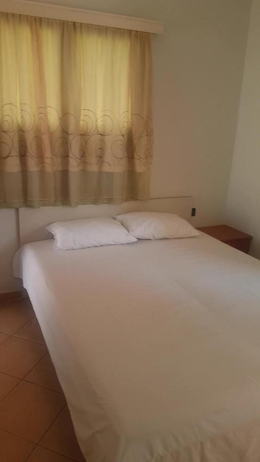 Aralis Rooms Саранде Екстериор снимка